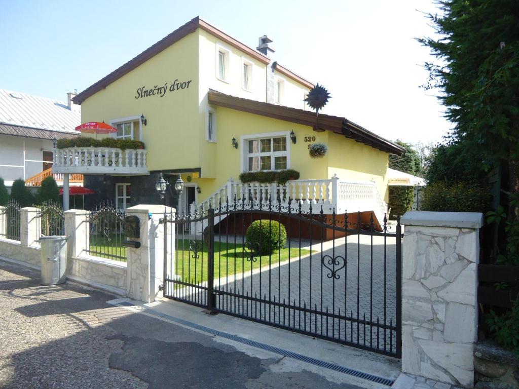 Slnecny Dvor Apartment Vel'ka Lomnica Ngoại thất bức ảnh